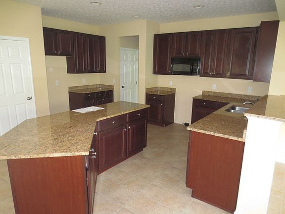 3rd image of 5316 Oakcrest Ct