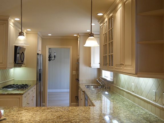 5th image of 1573 Del Monte Ct