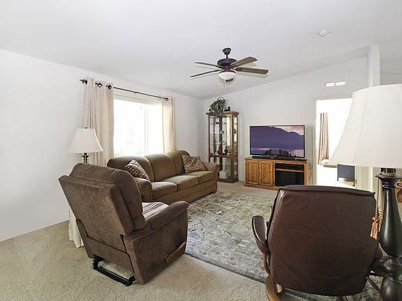 5th image of 41 N Silver Ln S