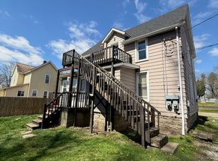 314 W Slingluff Ave #A, Dover, OH 44622