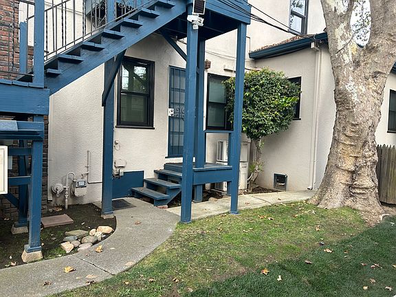 3rd image of 845 33rd St APT C