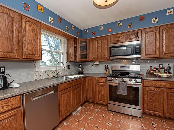 5th image of 23949 W Plainsman Cir