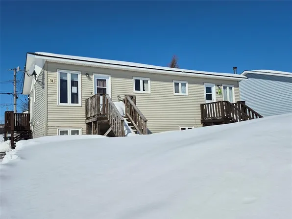 31 Smallwood Drive, Grand Falls-Windsor, NL A2B1G5