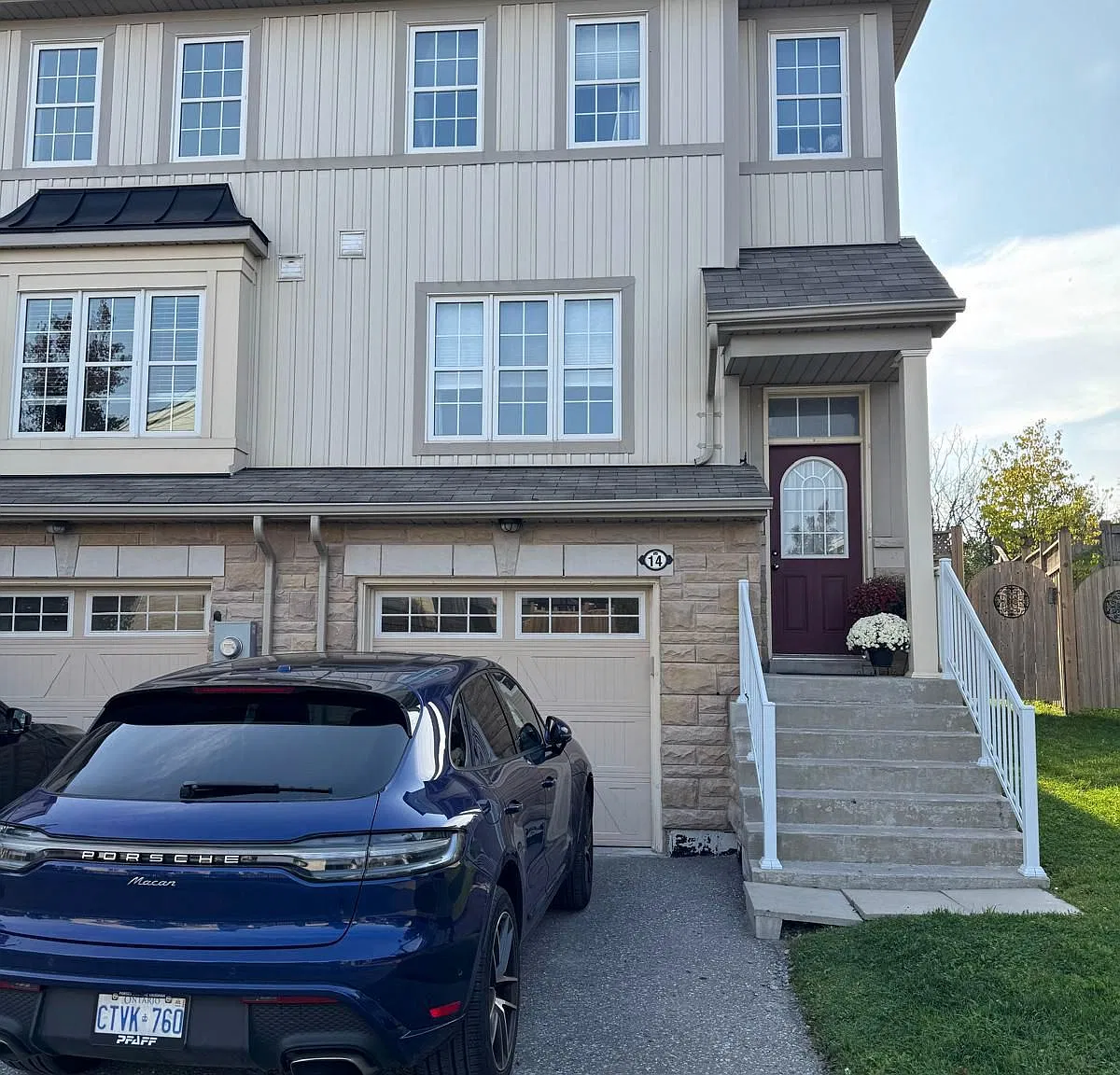 3 bed, $3,000 — Photo 1