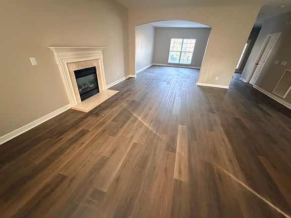 3rd image of 2210 Wolford Cir