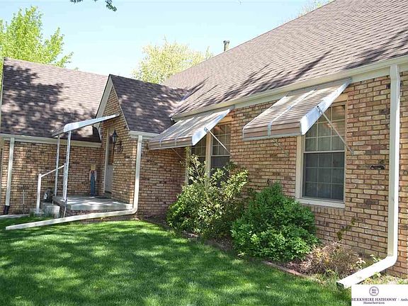 3rd image of 2323 Mayfair Dr