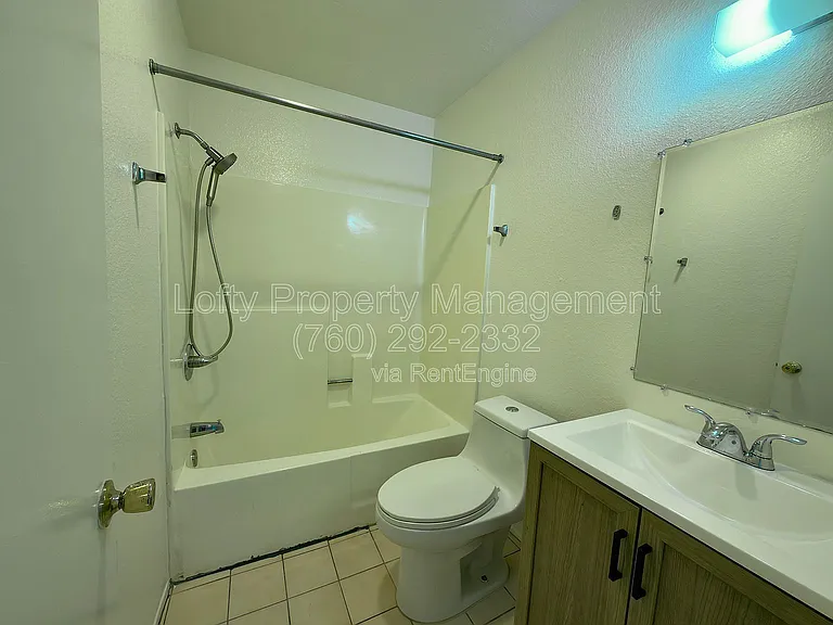 5260 Rex Ave #5 — Photo 6