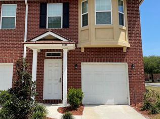 1537 Acken Dr, Jacksonville, FL 32225