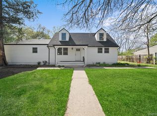 21 Lehigh Ave, Centereach, NY 11720