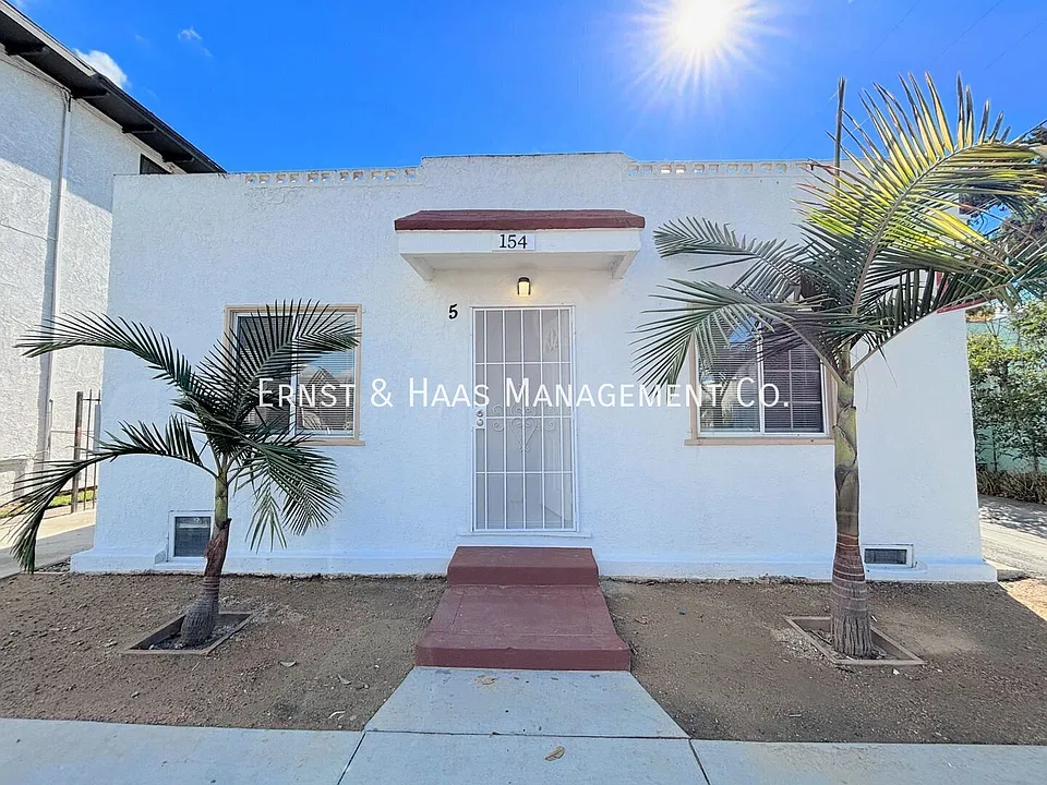 154 E Eagle St #5