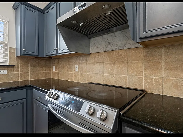 726 Forrest Ln — Photo 14