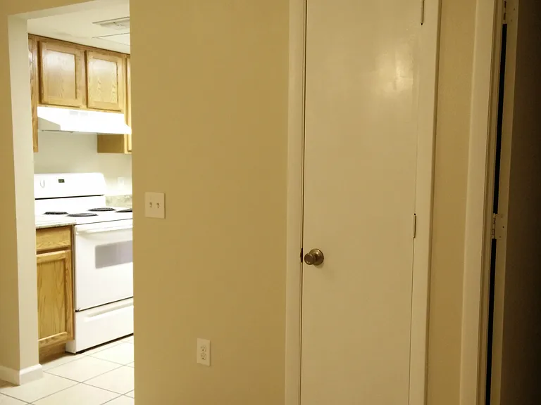 2231 Ascot Ct #2 — Photo 13