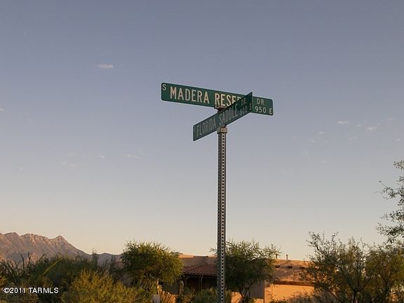 2nd image of 926 E Florida Saddle Dr #264
