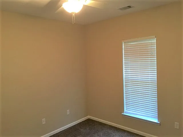 1555 Bradley Blvd — Photo 11