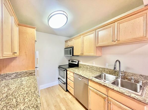 3980 8th Ave Unit 107