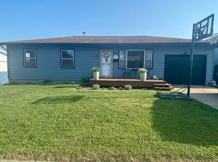 1760 Lori St, Dubuque, IA 52001