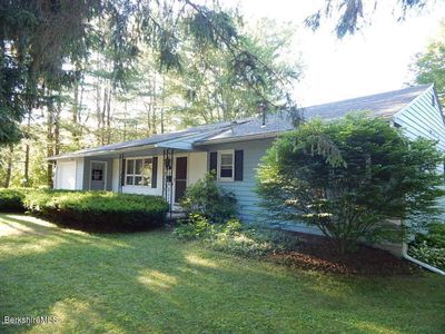 137 Elaine Dr, Pittsfield, MA, 01201