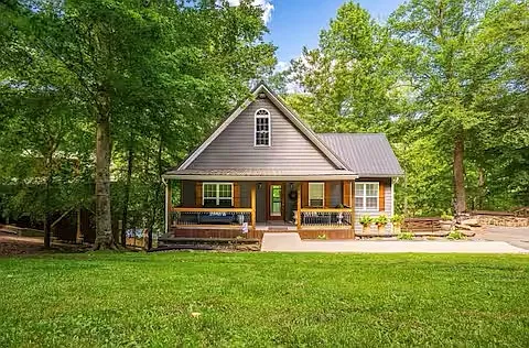 5 bed, 2160 sqft, $3,600 — Photo 1