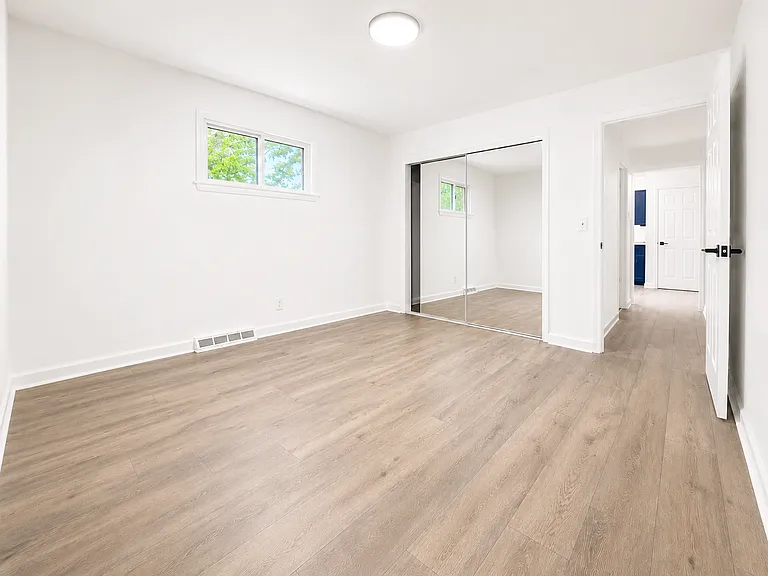 3202 W Birkshire Dr — Photo 28