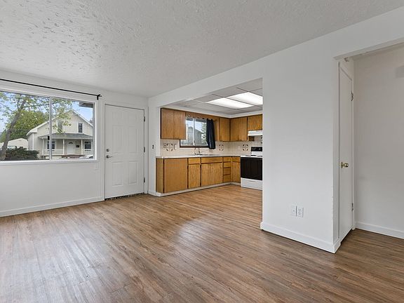 5th image of 406 E Wabash Ave #408