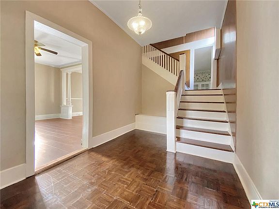 4th image of 824 Saint Vincent St