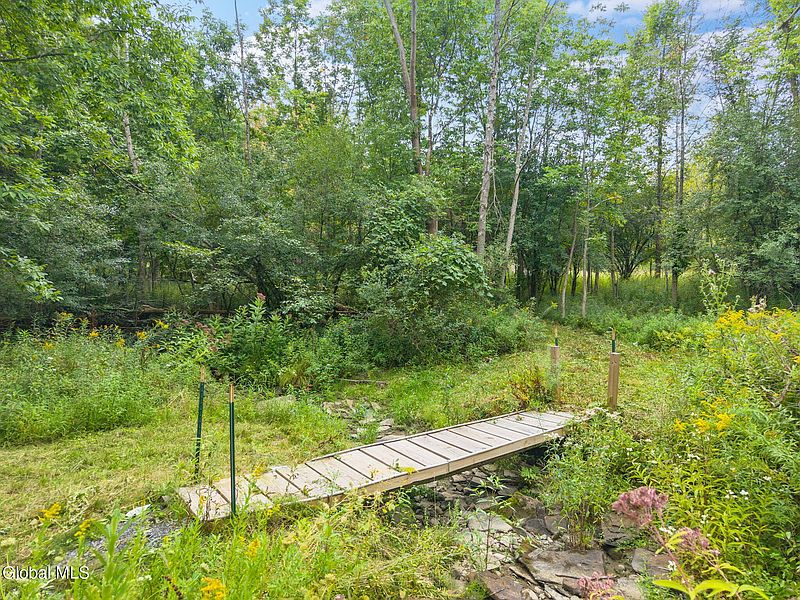 3rd image of 165 Cleveland Road