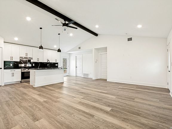 5th image of 3065 VALLEY RD