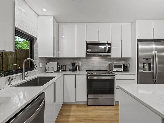 2nd image of 7801 Village Dr