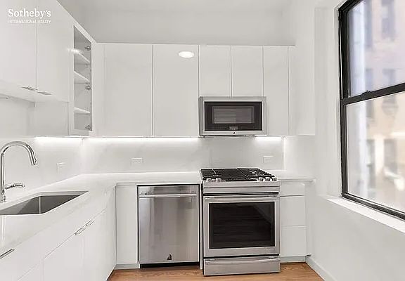 3rd image of 340 W 86th St APT 8C