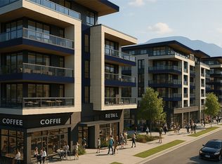 2910 Gordon Dr, Kelowna, BC V1W3R3