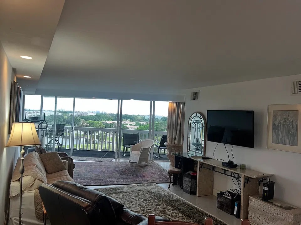 6901 Environ Blvd #8C