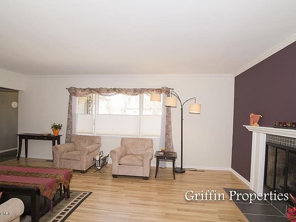 5th image of 2626 Beechwood Dr SE