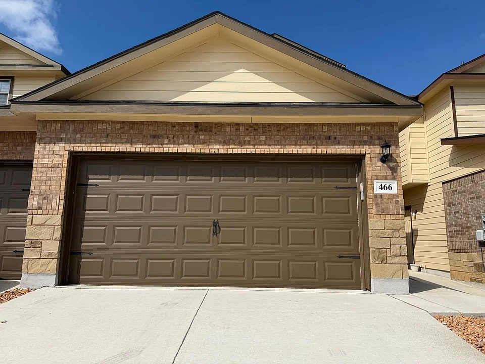 466 Emma Dr