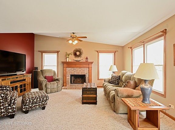 3rd image of 2519 N Orchard Ln