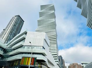3900 Confederation Pkwy #526, Mississauga, ON L5B 0M3
