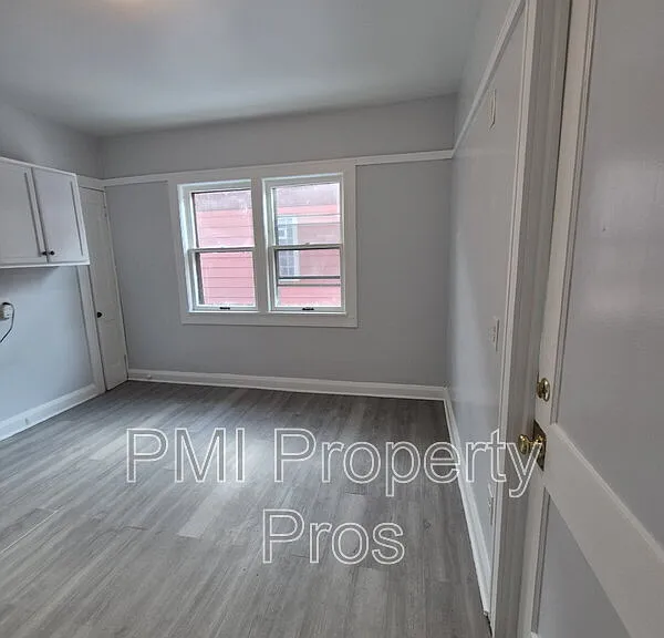 2517 W Hadley St — Photo 7