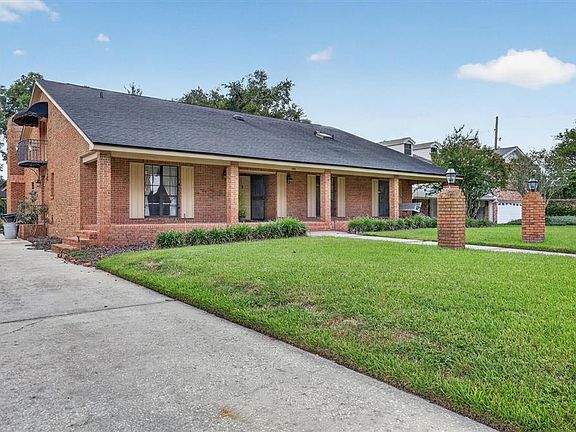 5th image of 306 OAK ESTATES DRIVE