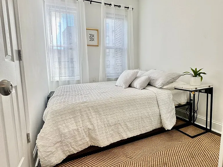 2418 Cambreleng Ave — Photo 23
