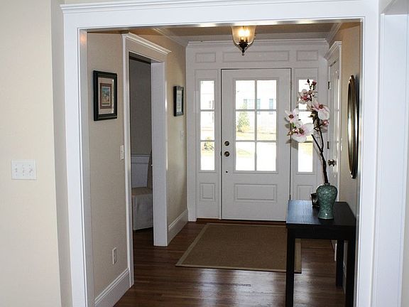Lovely foyer