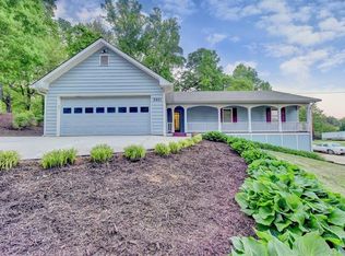 2851 Cardinal Lake Dr, Duluth, GA 30096