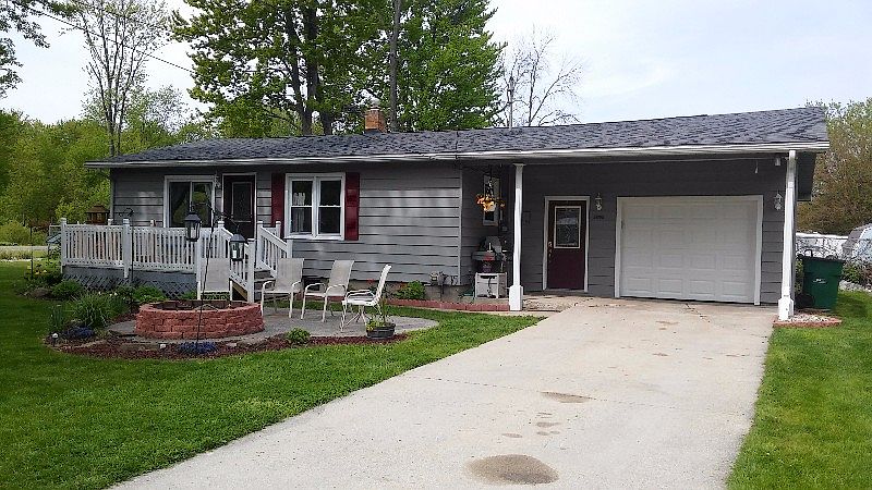 1st image of 2990 Douglas Dr