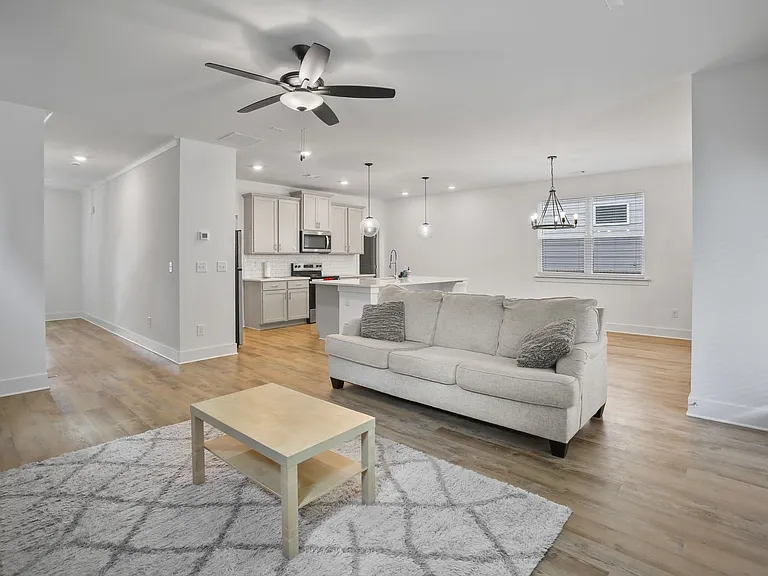 3411 Adler Trl — Photo 8
