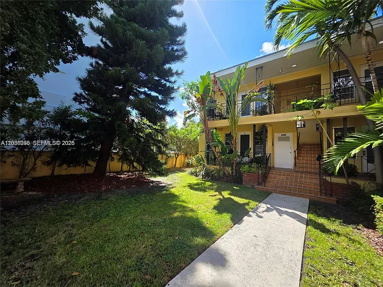 8024 Harding Ave #1A — Photo 8