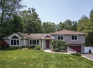 44 Hillandale Rd, Rye Brook, NY 10573