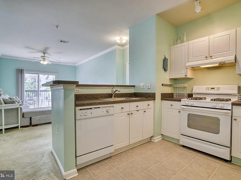11381 Aristotle Dr #210 — Photo 11