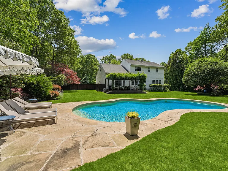 39 Hollow Ln — Photo 36