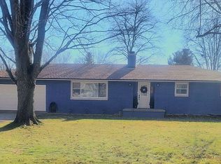 607 W Main St, Mahomet, IL 61853