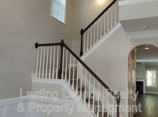 841 Silver Leaf Dr, Winston Salem, NC 27103