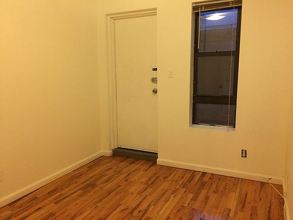 3rd image of 114 Leonard St #Gr
