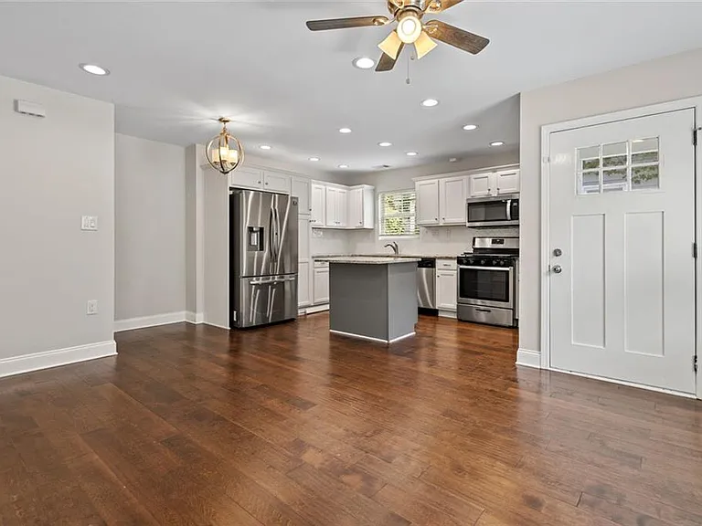 2952 Palm Dr — Photo 7
